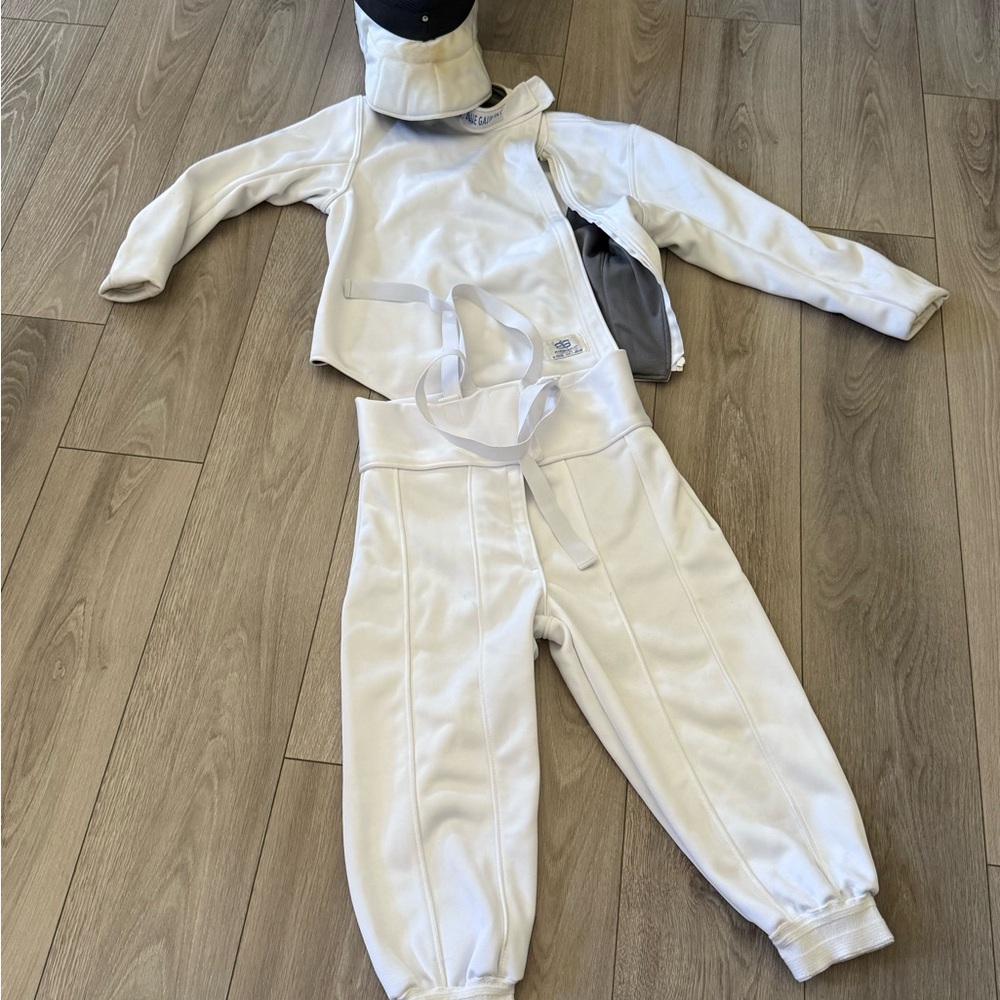 Kids' Classic Fencing Uniform By Blue Gauntlet